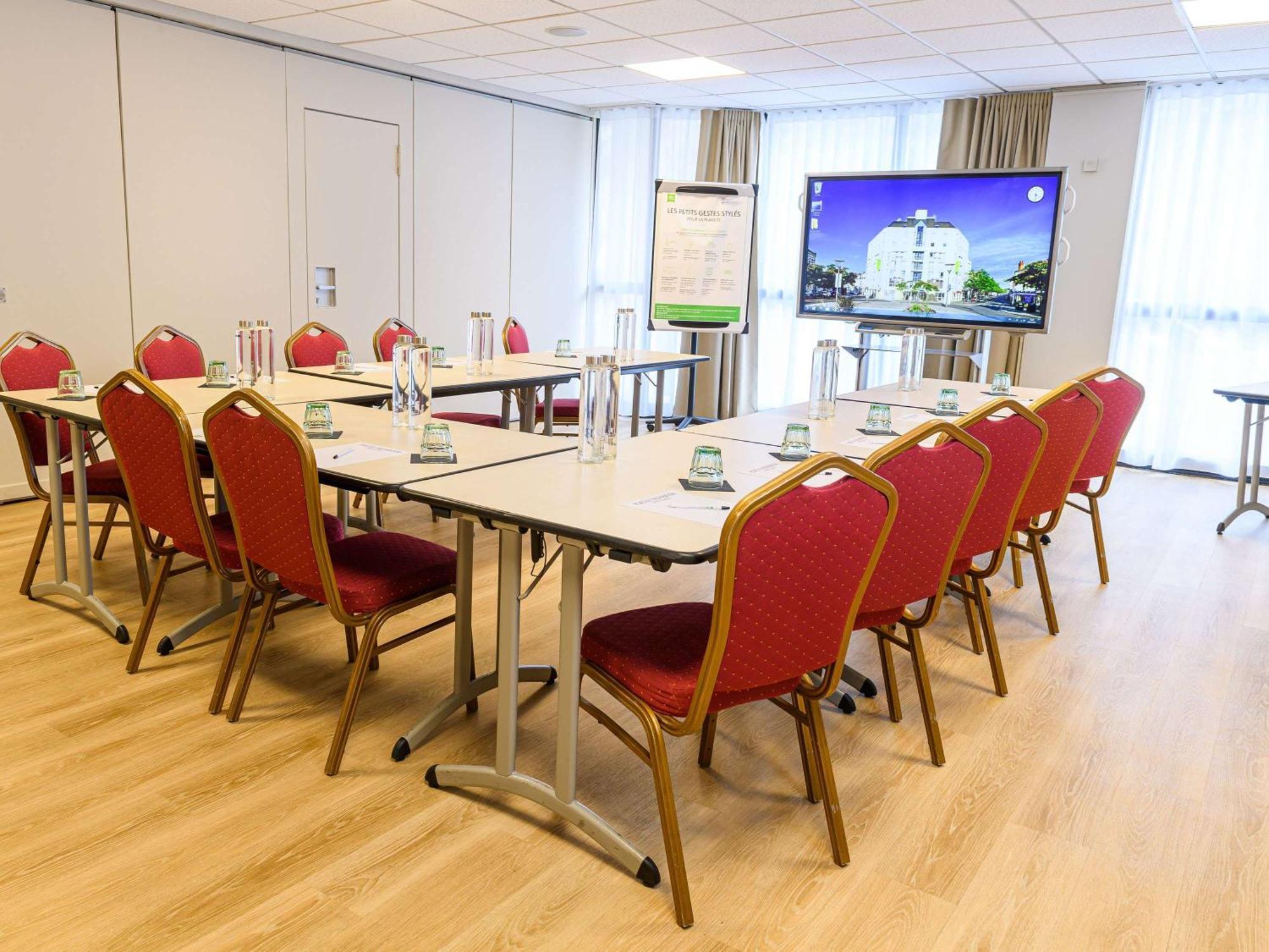 Ibis Styles Tours Centre Hotel Bagian luar foto