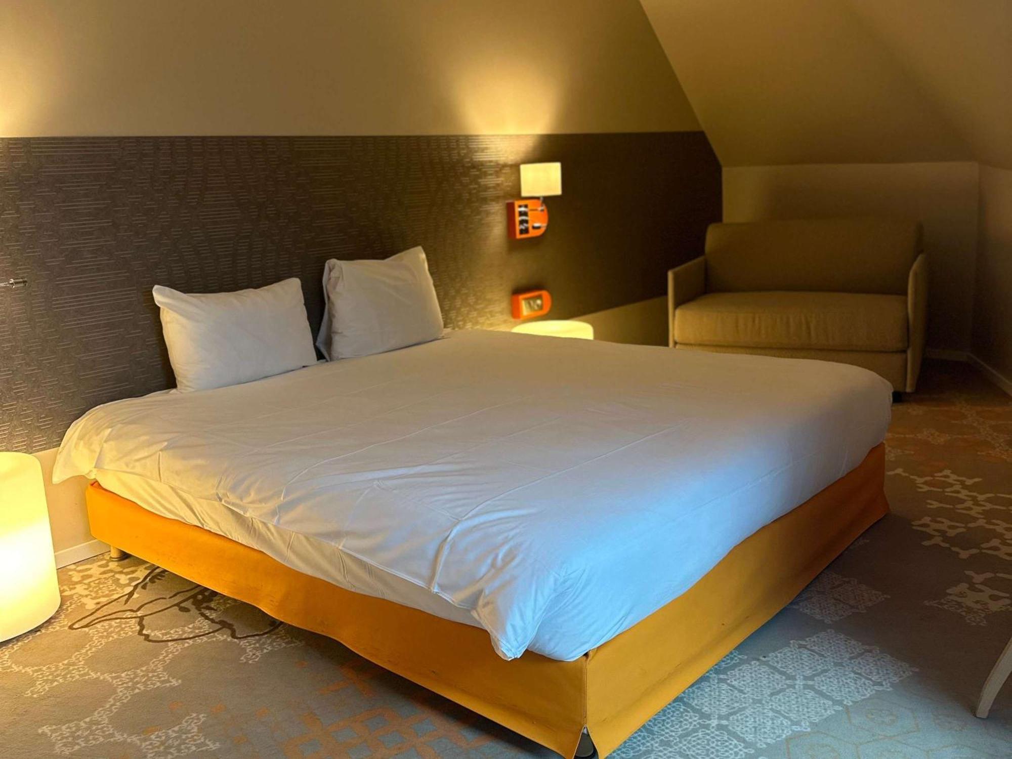 Ibis Styles Tours Centre Hotel Bagian luar foto