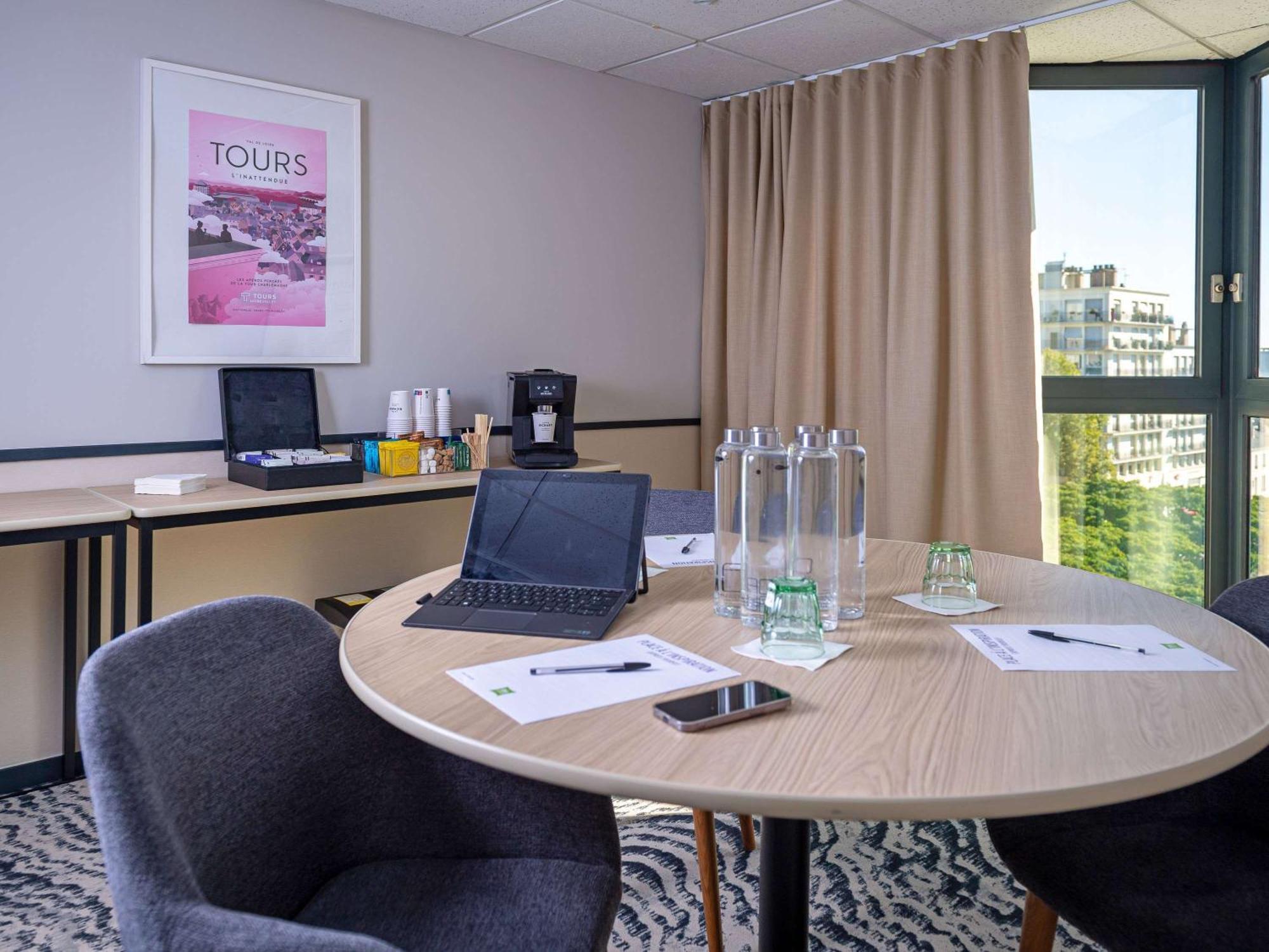 Ibis Styles Tours Centre Hotel Bagian luar foto