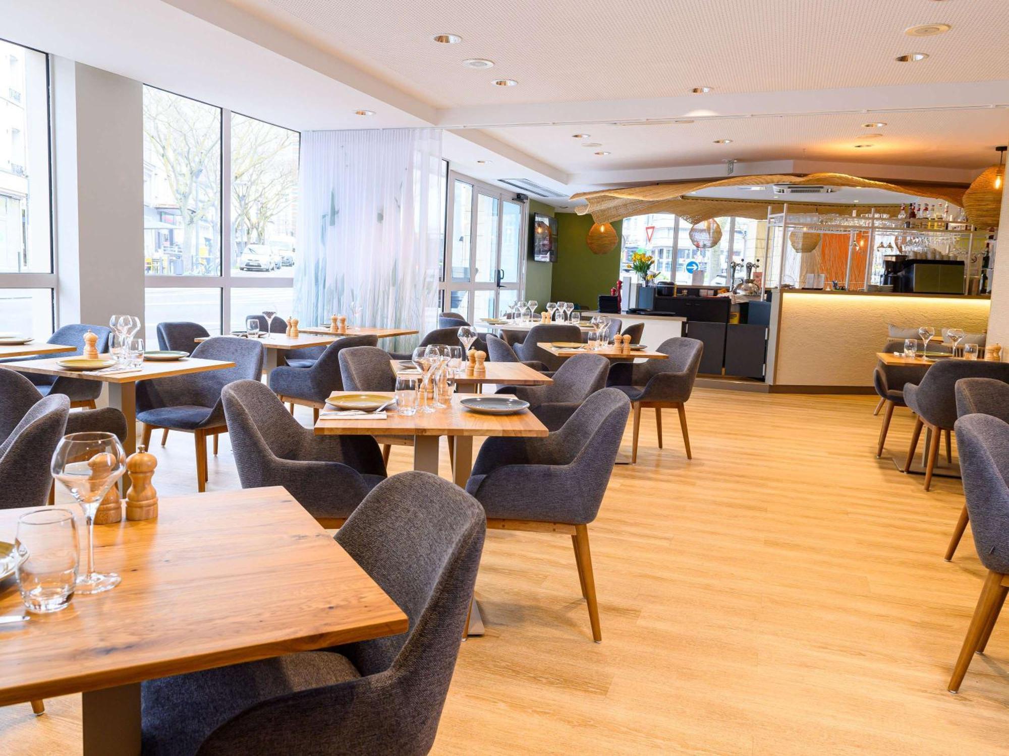 Ibis Styles Tours Centre Hotel Bagian luar foto